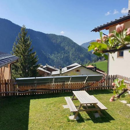App Col Di Lana - Agriturismo La Majon Da Col Colle Santa Lucia Dış mekan fotoğraf